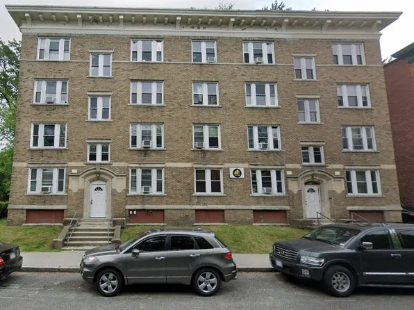 236 Locust St #2R, Springfield, MA 01108