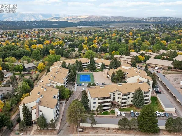 6560 Delmonico Dr APT 203, Colorado Springs, CO 80919