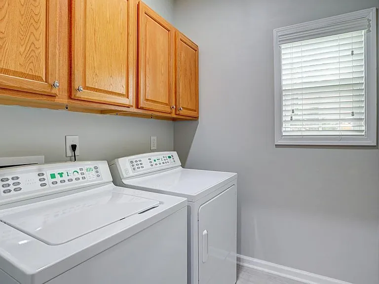 2860 Maple Springs Ct — Photo 8