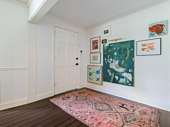 5th image of 512 Park Ave