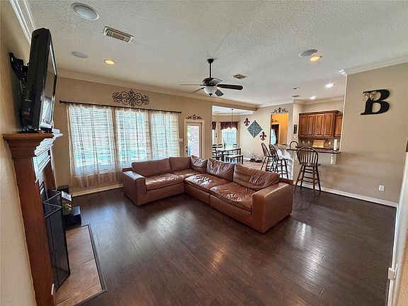5th image of 1437 S Bluebonnet Ln