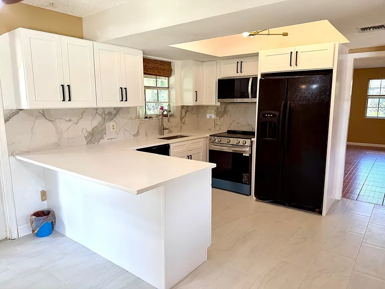 1235 Rowayton Cir — Photo 1