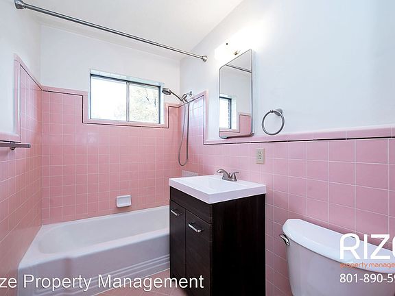 3rd image of 133 E Westminster Ave #11158340