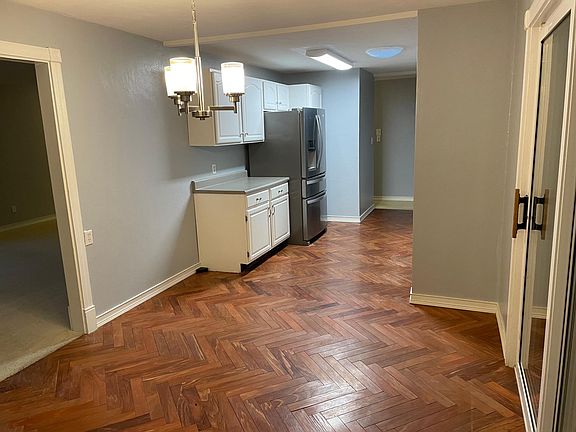 5th image of 3025 Revlon Dr