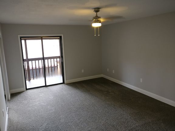 5th image of 55 Village Dr