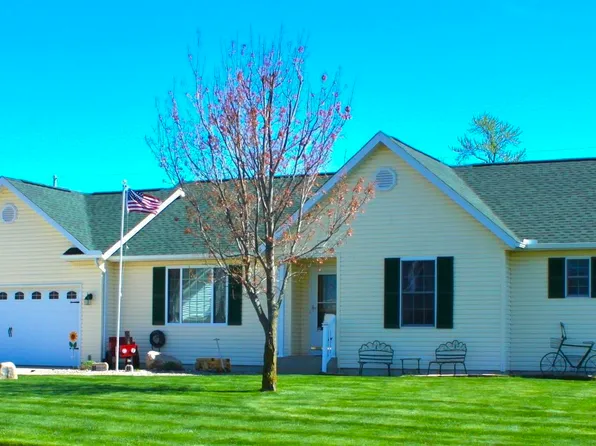 11869 Redbud Dr, Plymouth, IN 46563