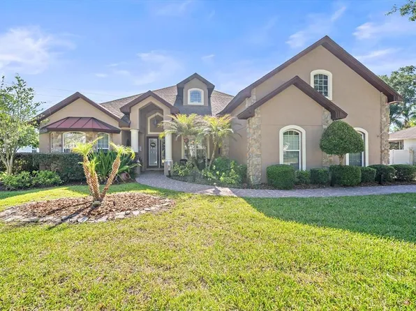 1615 Heritage Dr, Valrico, FL 33594