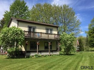 207 Lower Flat Rock Rd, Feura Bush, NY 12067