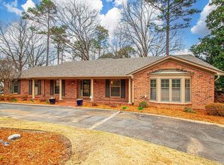 34 Robinwood Dr, Little Rock, AR 72227