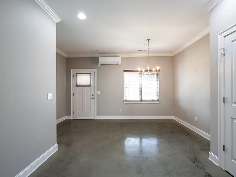 3111 Saint Elmo Ave — Photo 11