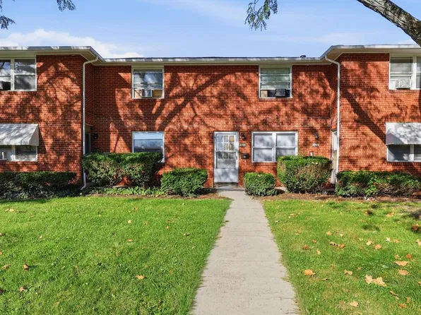 1353 Barnett Rd, Columbus, OH 43227