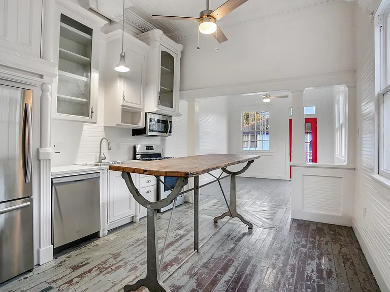 2508 Cambronne St — Photo 1