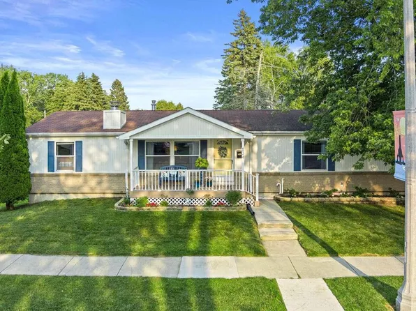 634 North Wisconsin STREET, Port Washington, WI 53074