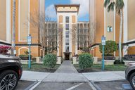 Floridays Resort Dr 111-E-001