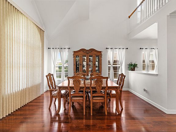 5th image of 5709 Christy Ln