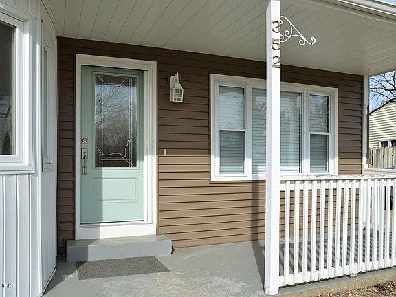 3rd image of 352 Brandywyne Dr NW
