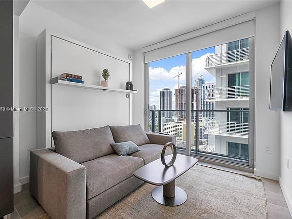 4th image of 227 NE 2nd St #2807