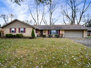 1036 Pepper Hill Dr, Dayton, OH 45429