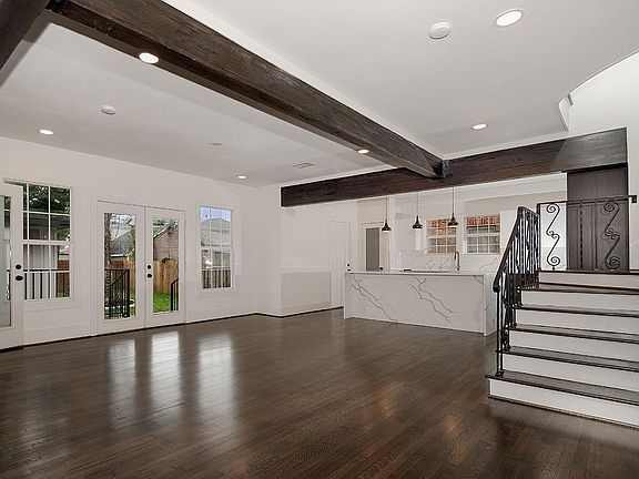 5th image of 3344 Southmore Blvd