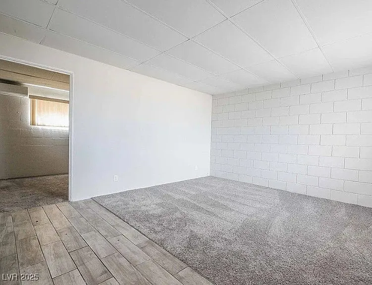 1 bed, 1.0 bath, 4570 sqft, $850 — Photo 2