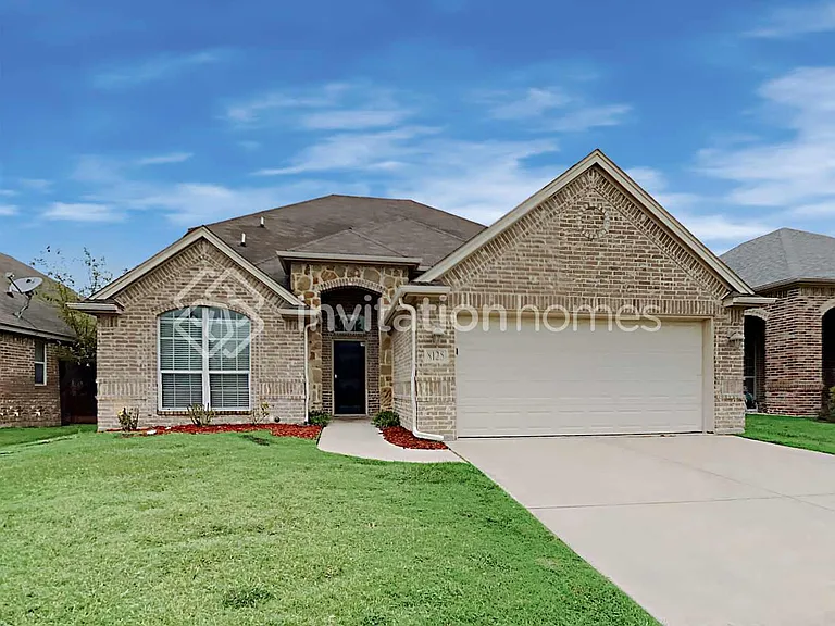 8125 Trinity Vista Trl — Photo 1