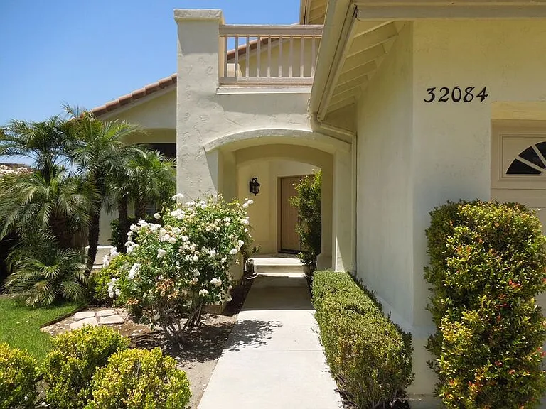 32084 Paseo Parallon — Photo 4