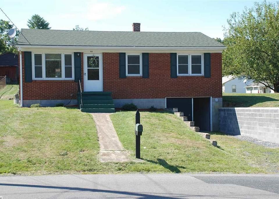 1st image of 414 Grubert Ave