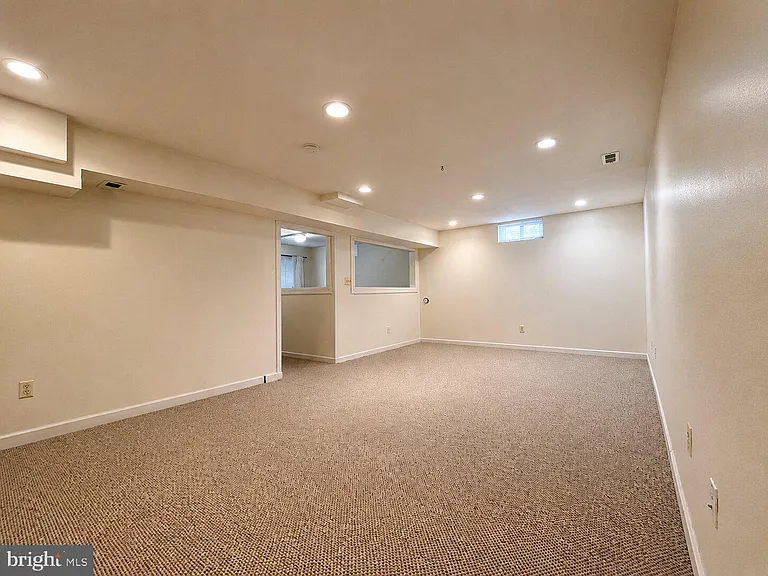 20937 Cox Mills Ct — Photo 31