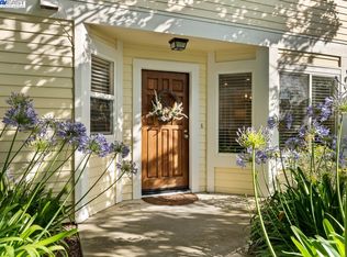 42 Oak Park Dr, Alameda, CA 94502
