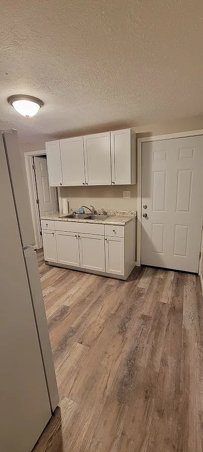 2 bed, 860 sqft, $975 — Photo 2