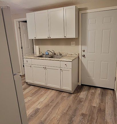 2nd image of 3443 Clearview Ave Unit 3
