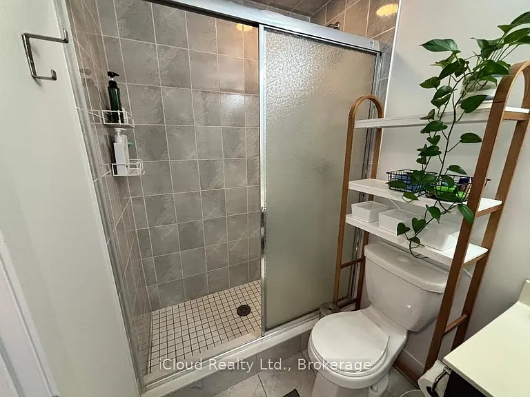 68 Merton St #410 — Photo 8
