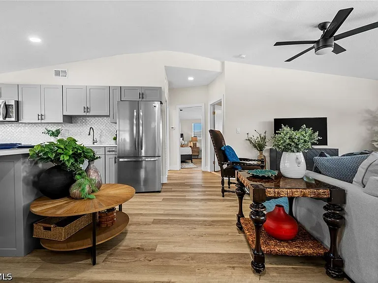 190 Tarpon Rd — Photo 11