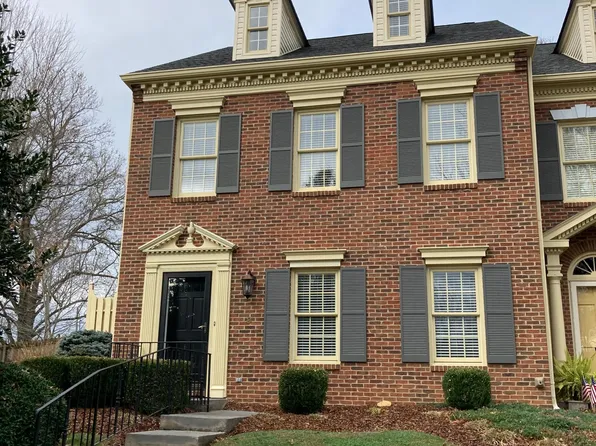 603 E Mountcastle Dr APT 8, Johnson City, TN 37601