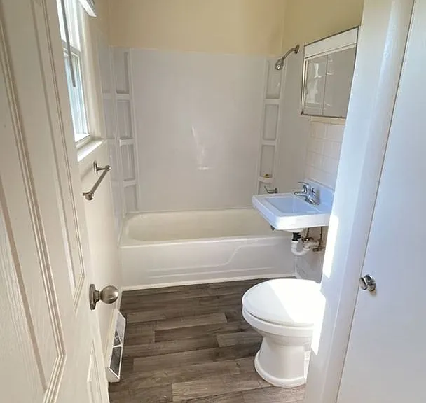 202 S Munroe St — Photo 20