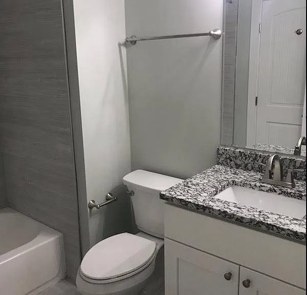 2315 Park Ave #2L — Photo 9