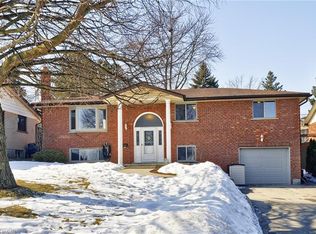 42 Leslie Ave, Cambridge, ON N1S4N7
