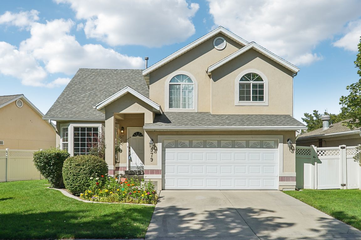 E Villager Ln-S1908-001.jpg
