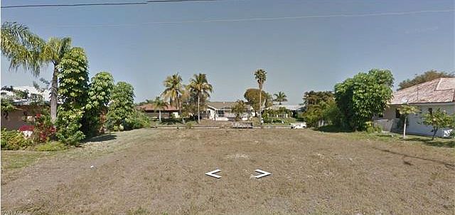 1st image of 1449 SE 21st Ln