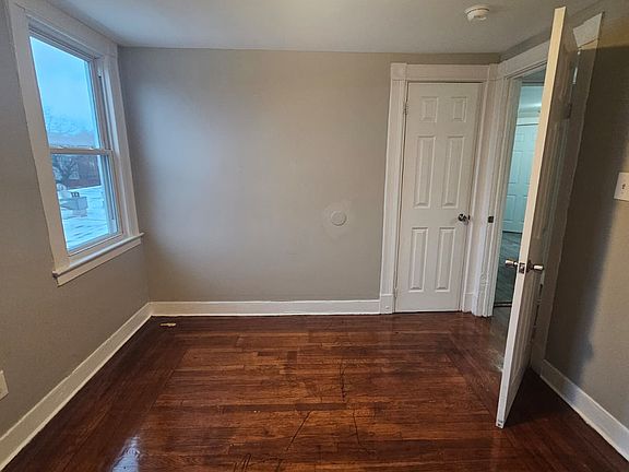 2nd image of 357 Whalley Ave #3A