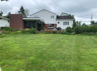 181 Finmor Dr, White Plains, NY 10607