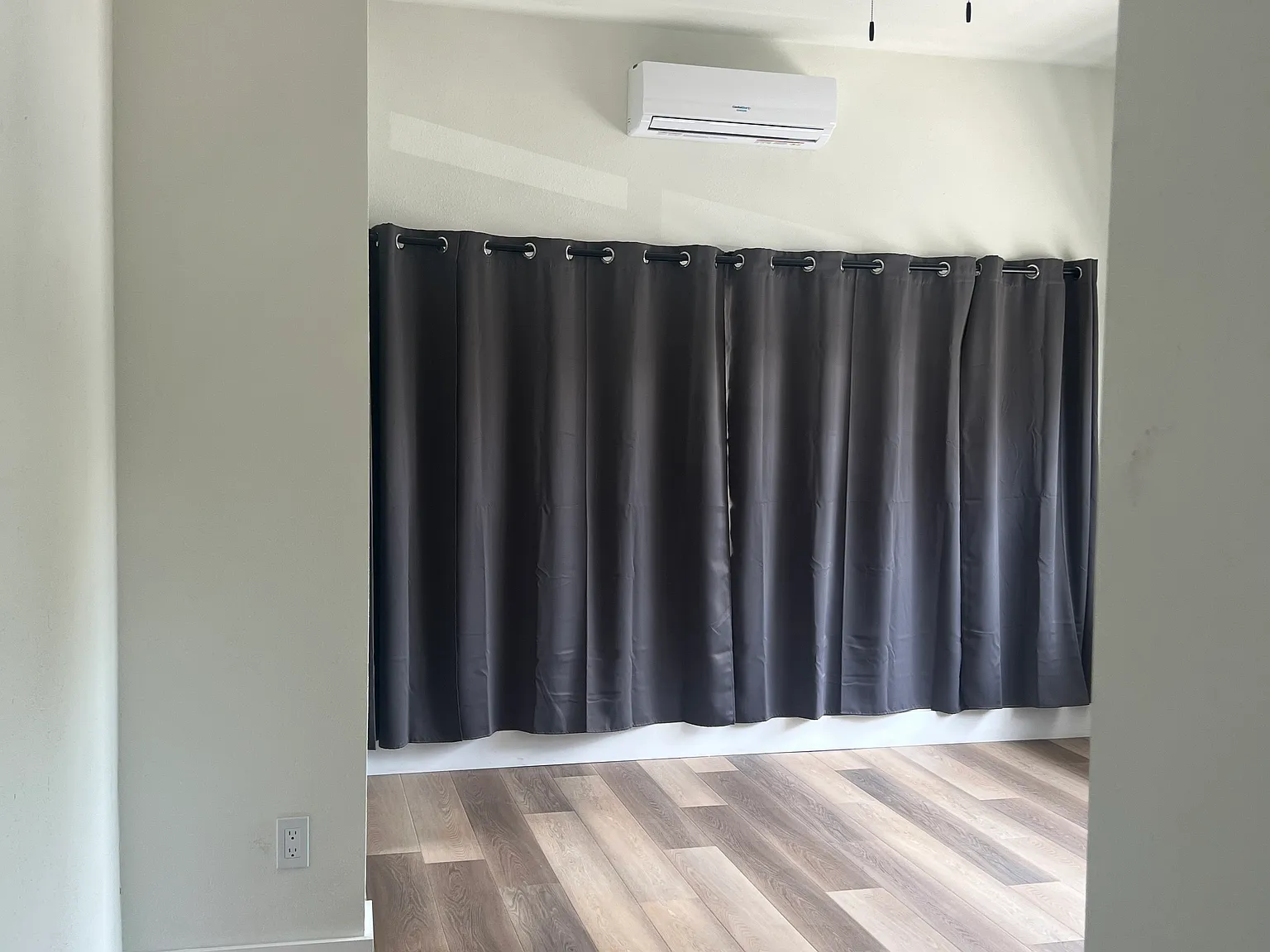 Studio, 350 sqft, $1,495 — Photo 4