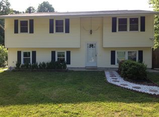 12166 Cavalier Dr, Dunkirk, MD 20754