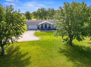 15605 28th Ave, South Haven, MN 55382