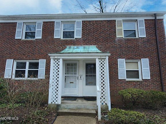 2nd image of 152 Manor Drive #1408
