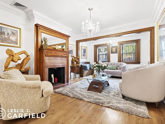 3rd image of 257 W 139th St #1A