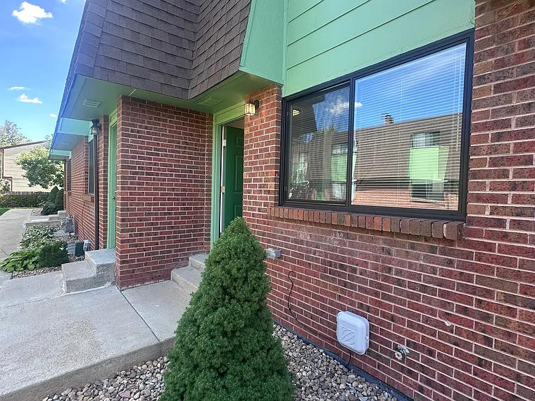 1154 S Reed St — Photo 2
