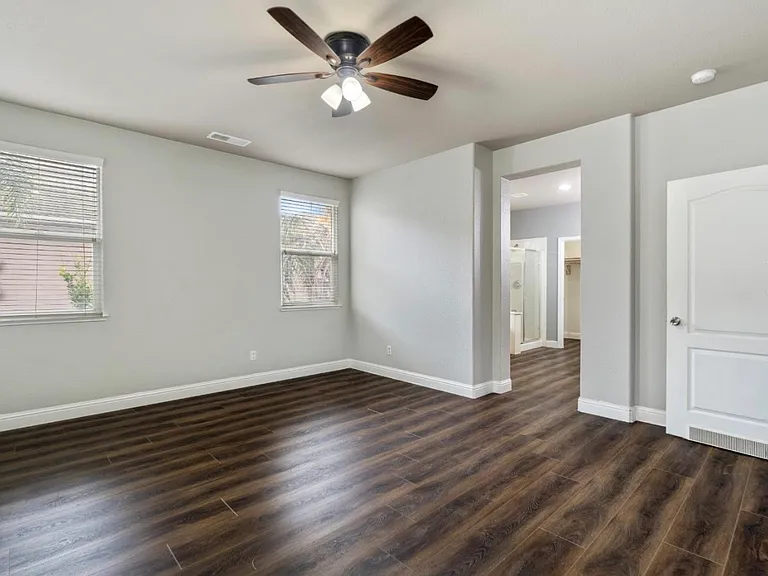 274 Crescent Moon Dr — Photo 14