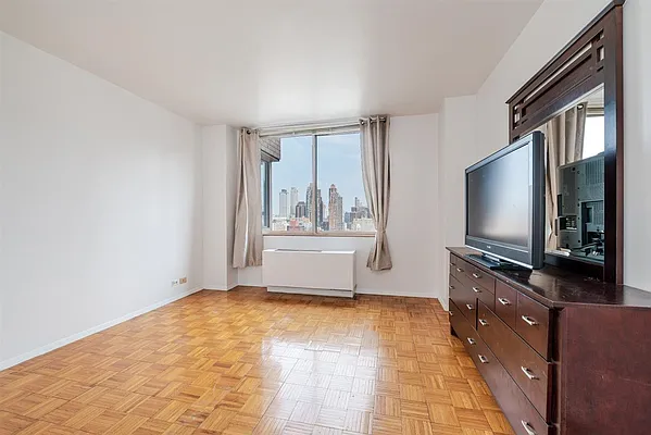 Rented by Direct Properties New York | media 84