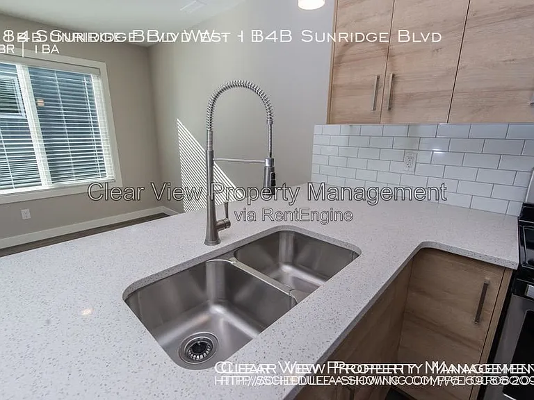 118 Sunridge Blvd W #2 — Photo 3